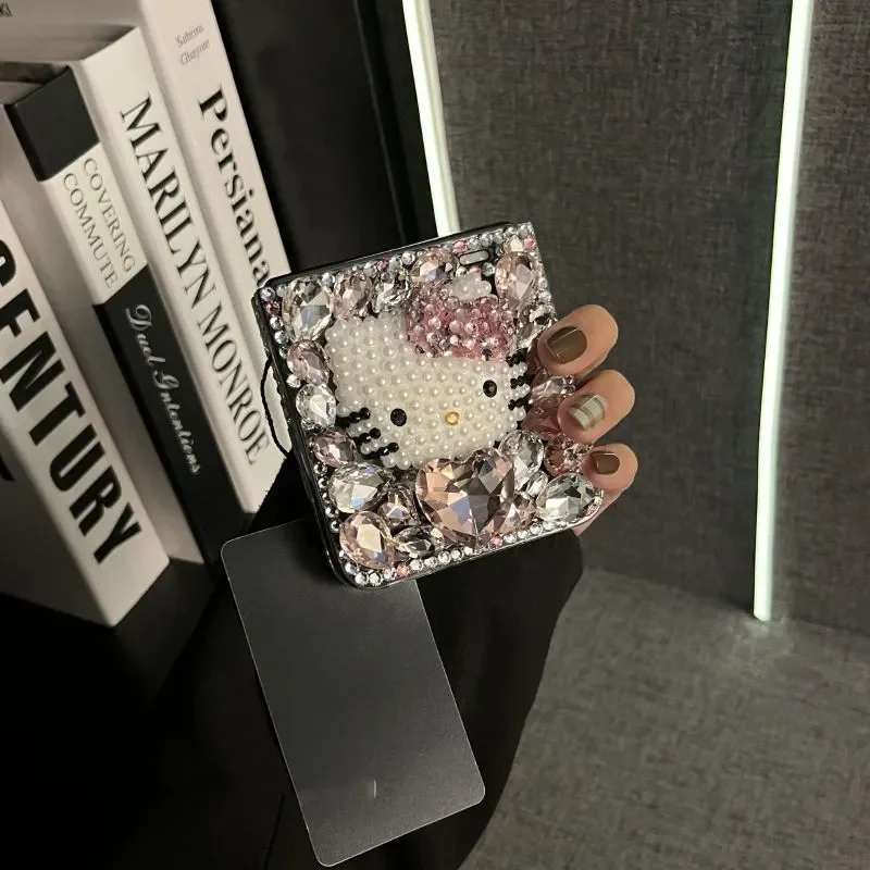 

Cartoon Heart Cat Princess Full Diamond Foldable Phone Case for Samsung Galaxy Z Flip6/5/4 Full Coverage Phone Protective Cover