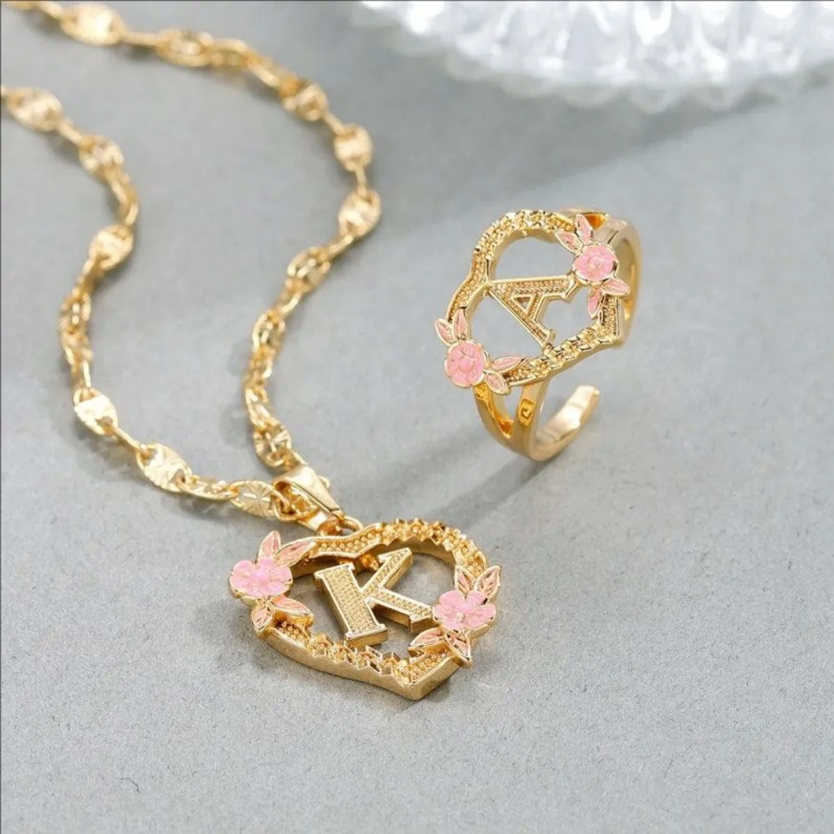 

Heart Initial Necklace Set Custom Made A-Z Letter Heart Pendant Necklace Set Personalized Shiny Jewelry Gift To Her