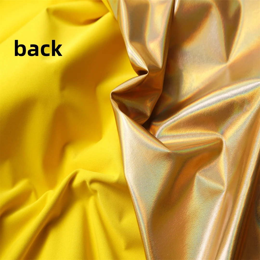 طول 0.5 متر عرض 145 قماش ميراج PU ، نسيج إبداعي مقاوم للماء بالليزر الذهبي ، قماش عصري لصنع العبوة