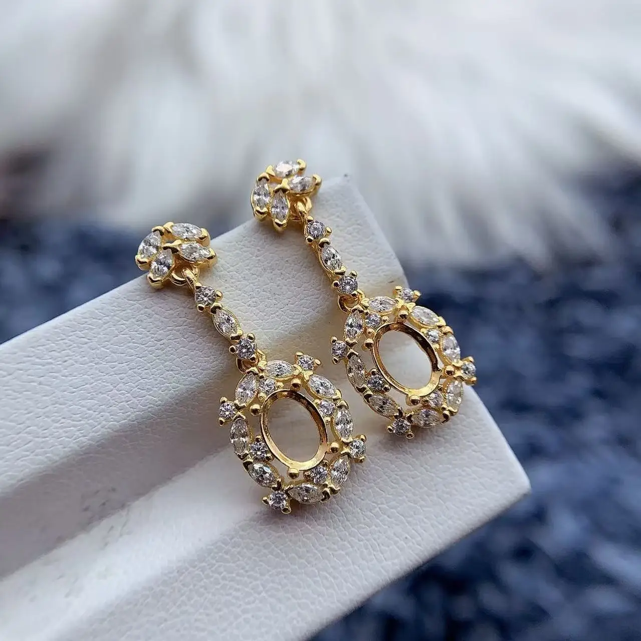 

MeiBaPJ Inlay 6*8mm Oval Stone Womens Earrings Settings S925 Sterling Silver Gifts Full Diamond Jewelry Free Delivery Wholesale