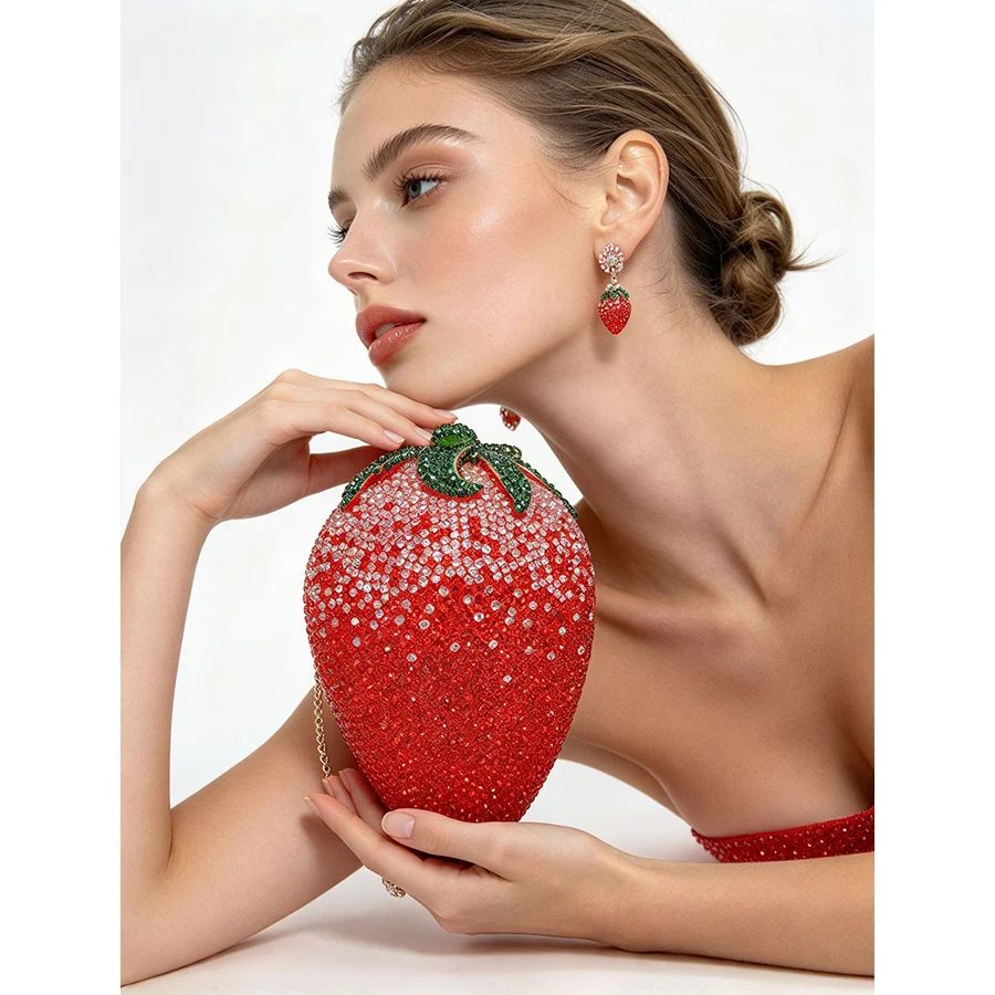 Three-dimensional Strawberries Shape Metal Diamond Clutches Purse Luxury Crystal Evening Bags Women's Rhinestone Handbag Wedding