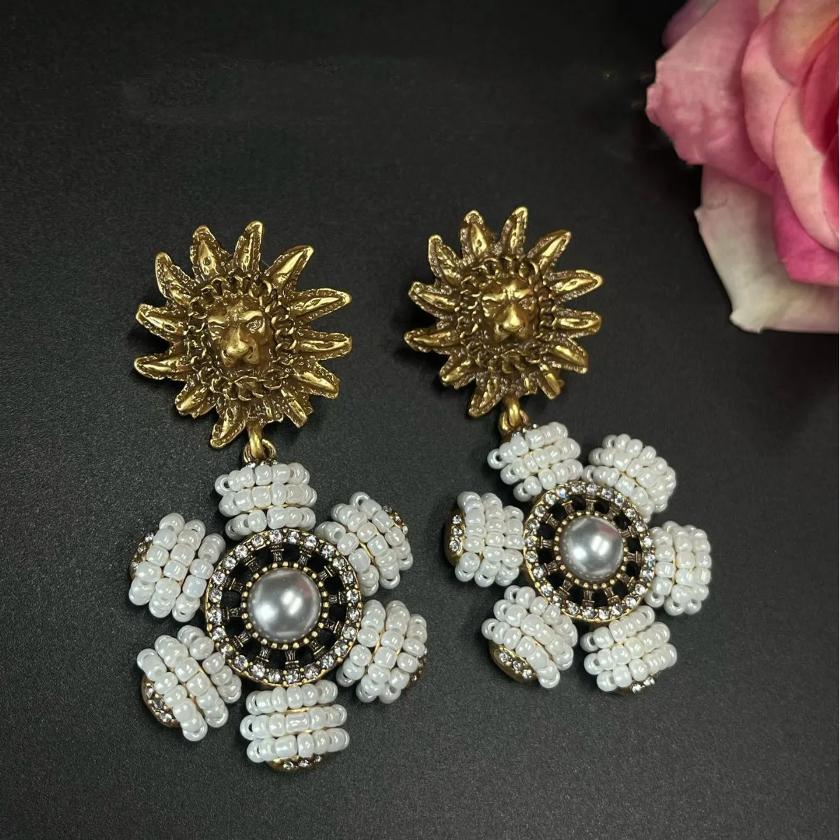 Vintage European and American Luxury Co branded Sunflower Lion Head Beads Baroque Pearl Earrings