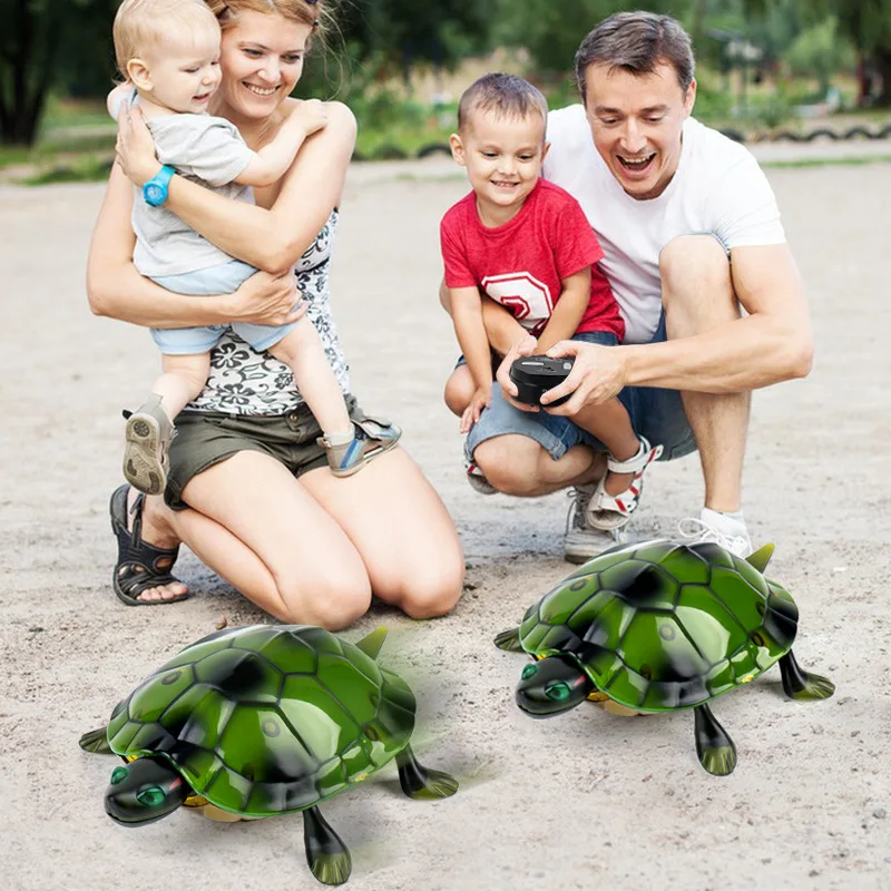 Infrared Remote Control Turtle Eye Light Simulation Crawling Prank Toy, Children's Halloween Funny Toy Gift,XT247
