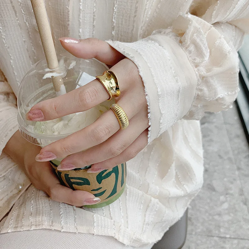 

Elegant Adjustable Open Ring for Women Simple Exaggerated Fashion Retro Index Finger Ring Silver Material Unset Jewelry