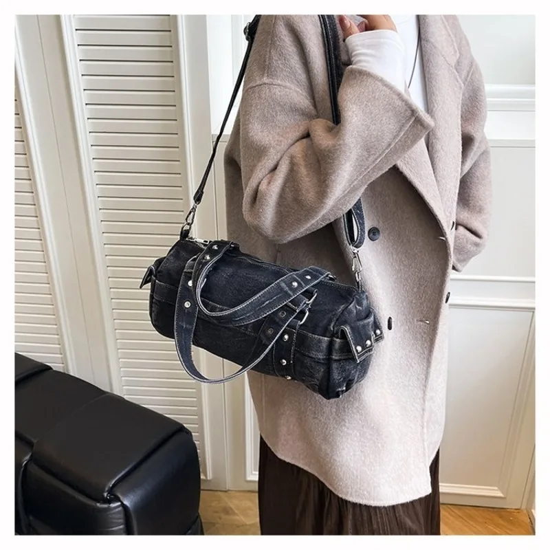 Mehrfarbige gewaschene Denim-Boston-Tasche mit abnehmbarem Riemen, lässiger Stil für den täglichen Einkauf, Verabredungen, Pendeln, kurze Reisen, Handtaschen