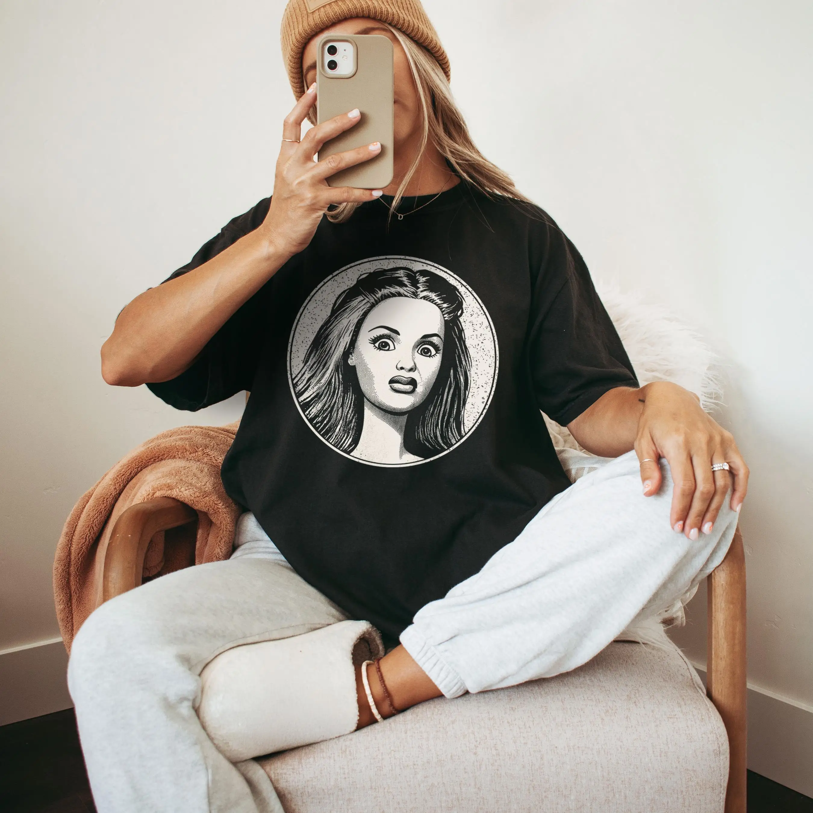 Disgusted Doll Face Shirt Funny Meme Shirt Cursed Image Graphic Tee Summer Men's and Women's Loose and Breathable T-shirt Top
