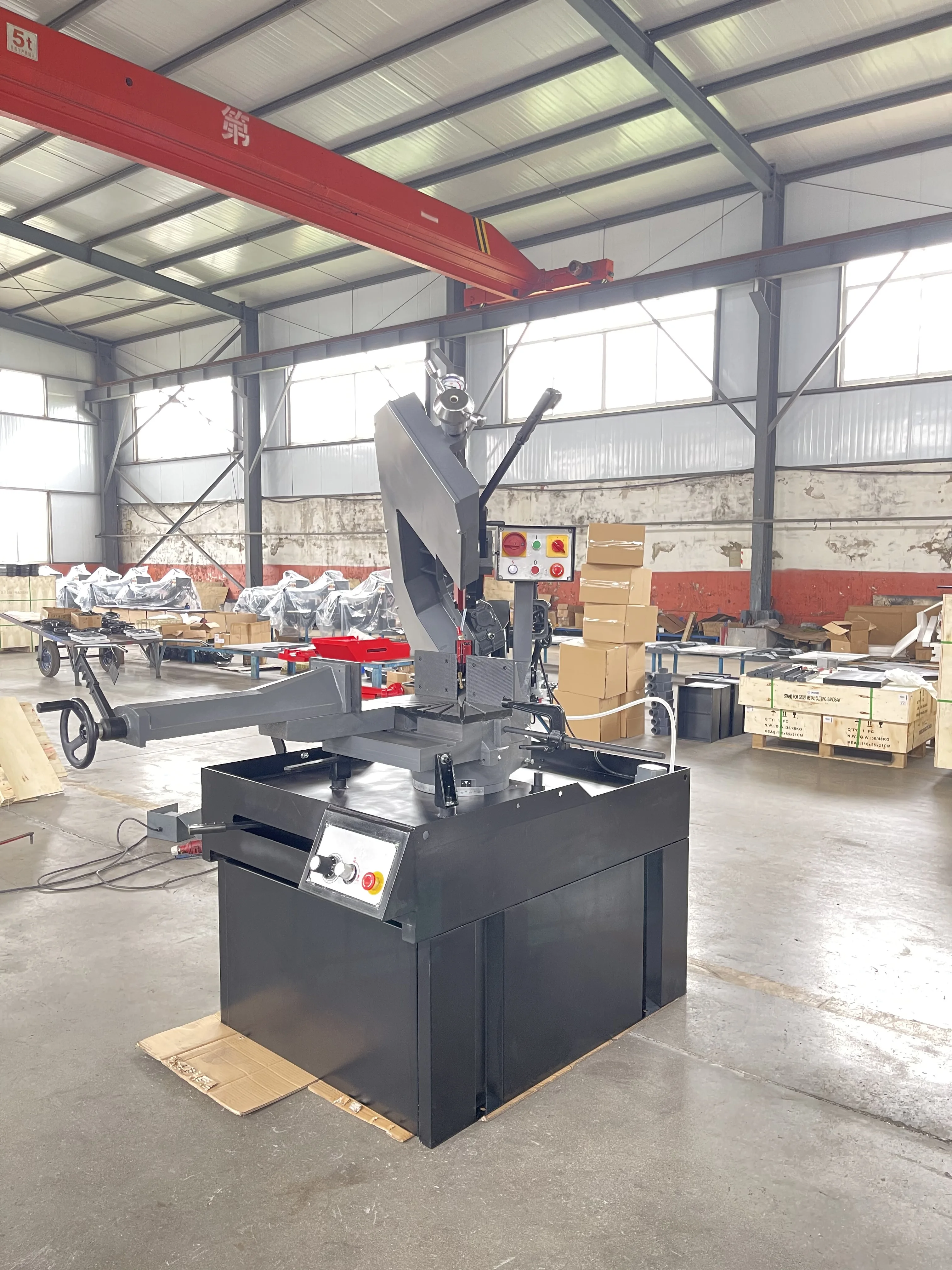 Belt-Driven Geared Head Horizontal Band Saw Machine with Manual Tension and Motor for High-Accuracy Metal Cutting