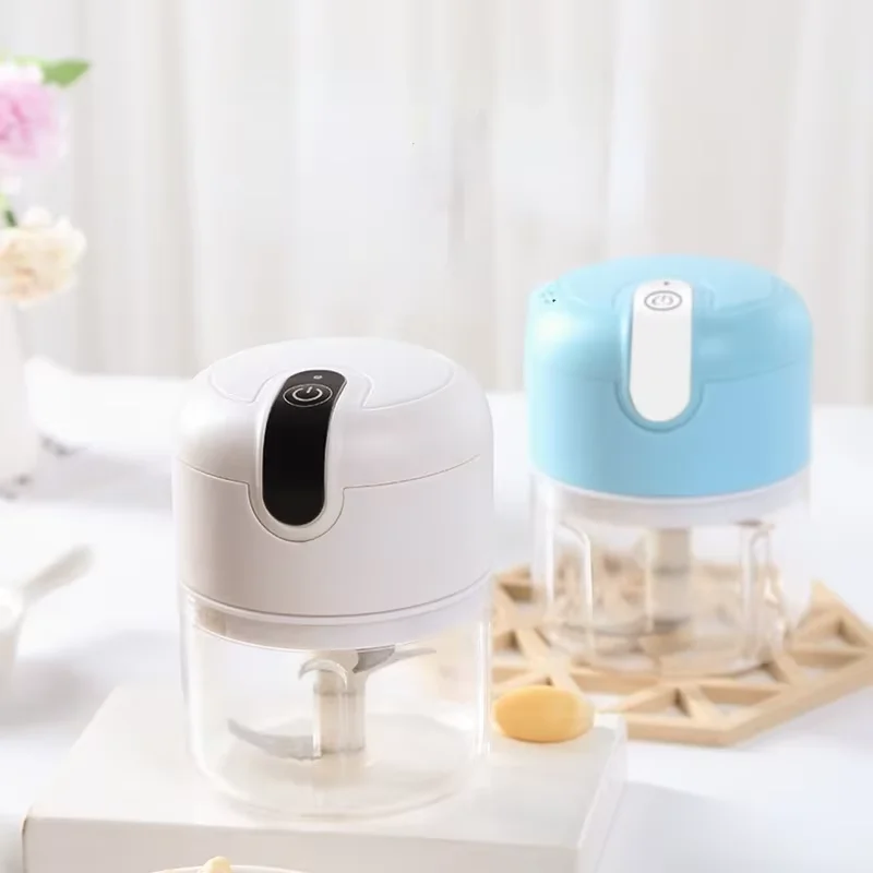 هراسة الثوم الكهربائية قوية ومتينة كسارة صغيرة مفرمة شحن USB للثوم المطحون والزنجبيل المطحون والفلفل الحار الطازج