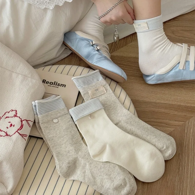 

Women's Coquette Striped Cuff Crew Socks,Soft Cotton Knit Socks,Sweet Button & Label Detail Casual Socks for Daily & School Wear