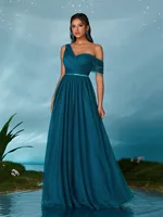 Vestido de dama de honor de red con cinturón de lentejuelas con bridas y un hombro