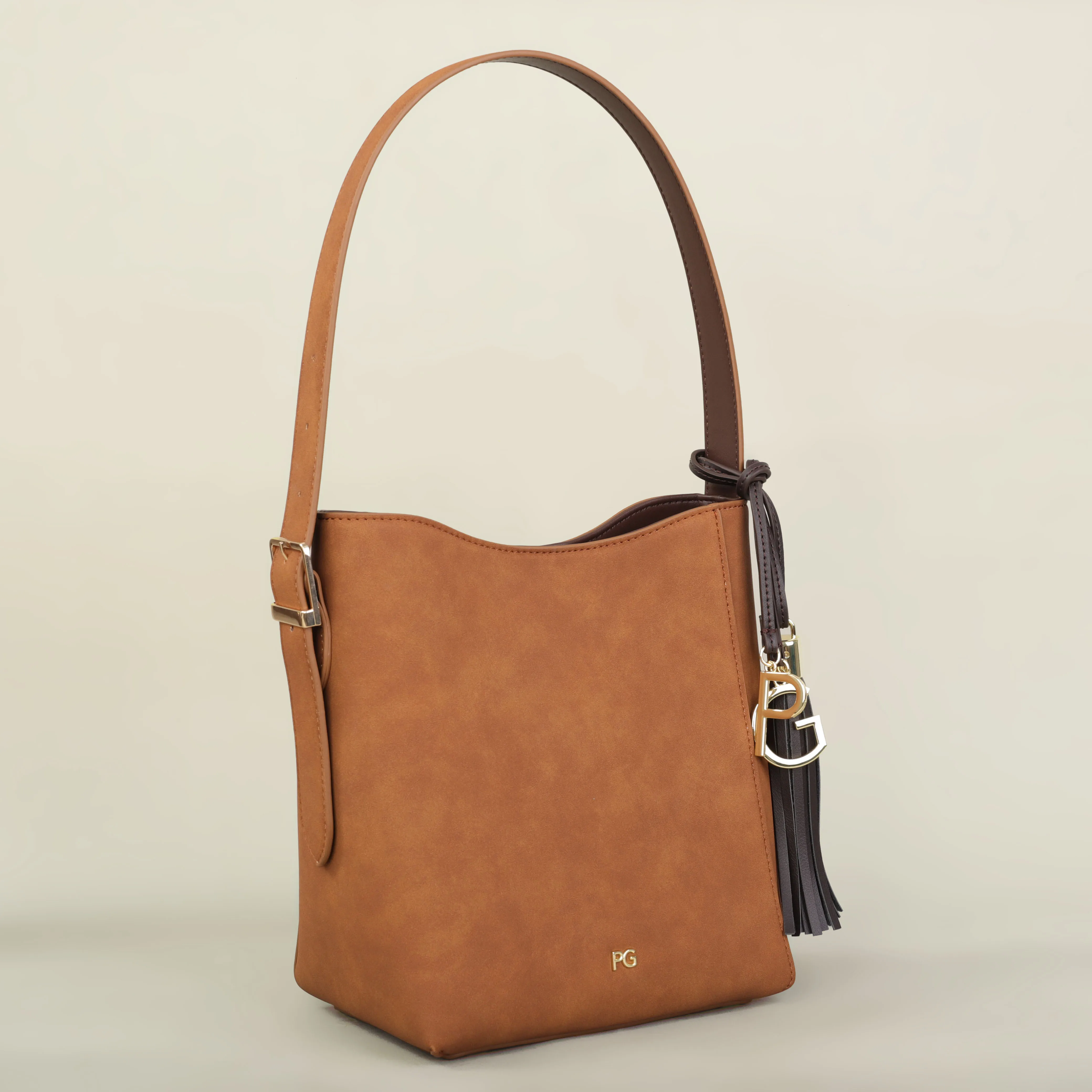 PG Leichte Nischen-Luxus-Schultertasche Neuestes Modedesign Hochwertige Minimalistische Elegante Strandtasche Ausverkauf – Detail 13