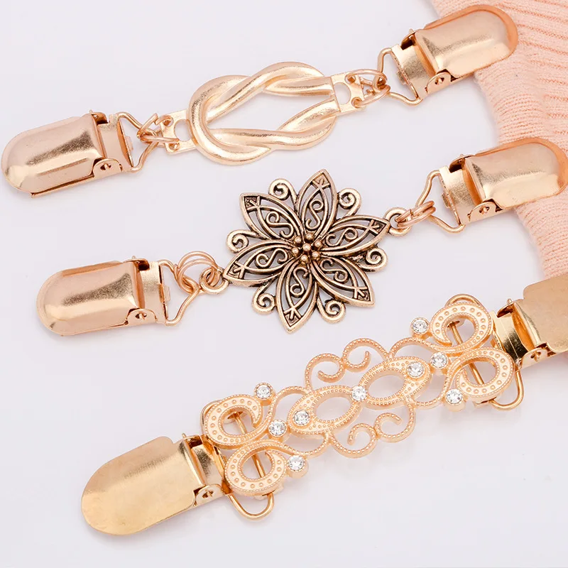 Vintage European Cape Shawl Clip Brooch Accessory