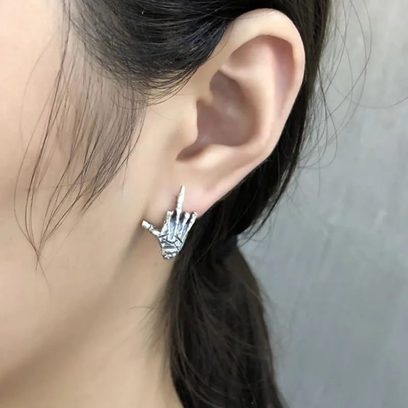 Vintage Silver Color Skull Hand Middle Finger Stud Earrings for Men Women Punk Hip Hop Halloween Piercing Earring Rock Jewelry