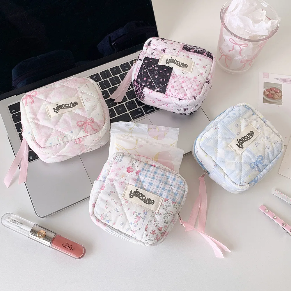 Girl Square Cosmetic Bag Student Lipstick Data Cable Storage Pouch Portable 3D Coin Purse