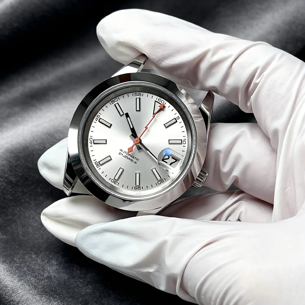 36mm/39mm Water-Resistant Steel Case with sapphire Glass, Chinese NH35 Automatic Mechanical Movement Wristwatch