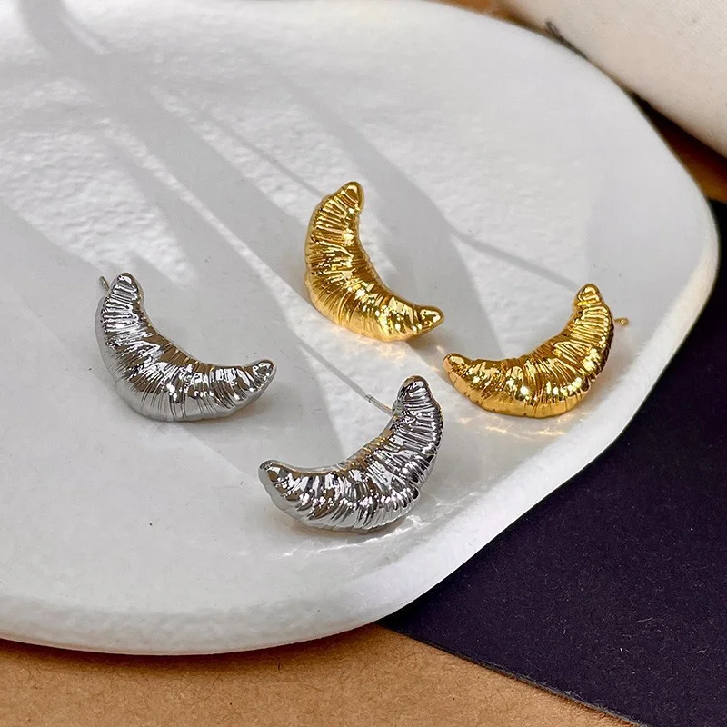 Europäische und amerikanische neue Horn Design übertriebene Ohrringe modische 18 Karat vergoldete weibliche Ohrringe Party zubehör