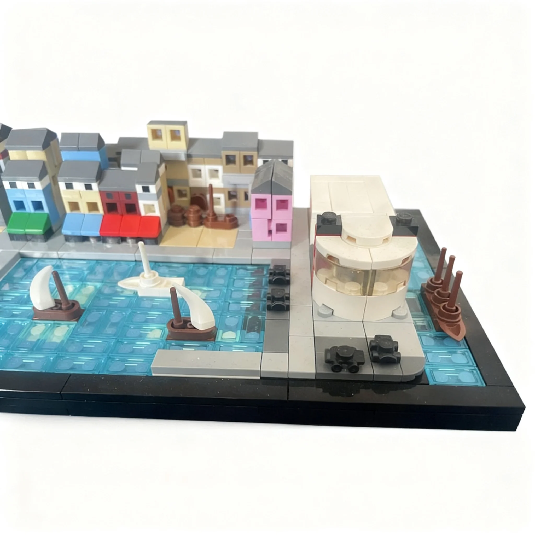 569pcs MOC Architecture Brittany Seaside Town Model Building Blocks Architecture Toy Christmas Gift Idea Brick DIY Display Craft