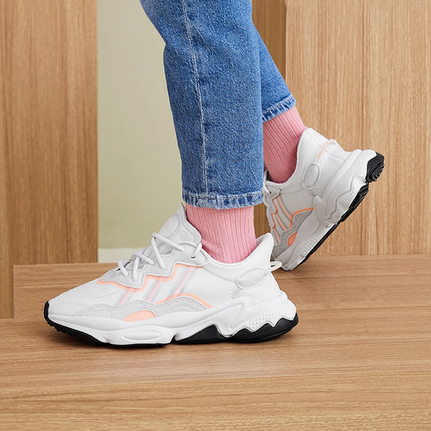 

Adidas genuine Trefoil Kids' Classic Retro Dad Shoes FV5827