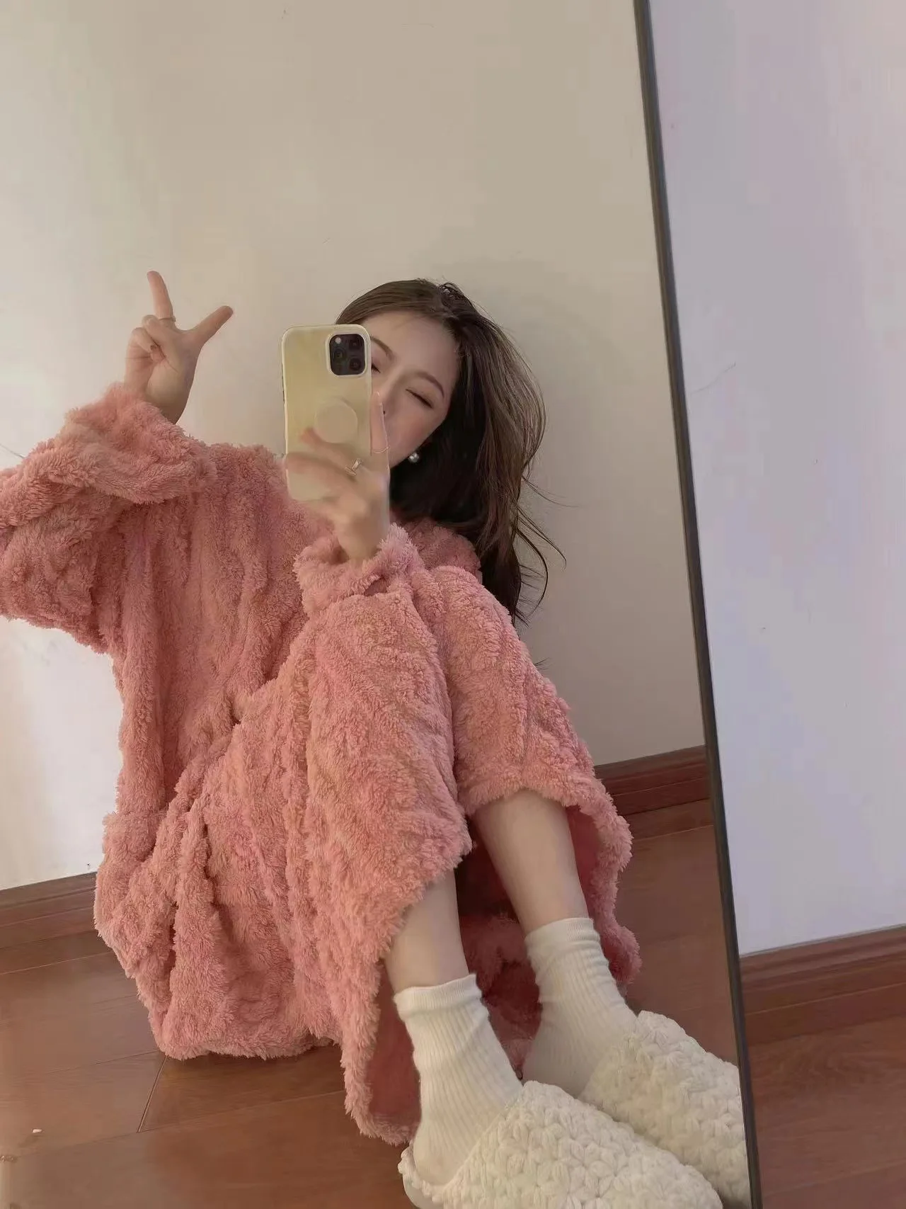 New Coral Velvet Pajamas Homewear Female Padded Thickened Princess Wind Robe Girl Students Fall and Winter Nightgown Homewear