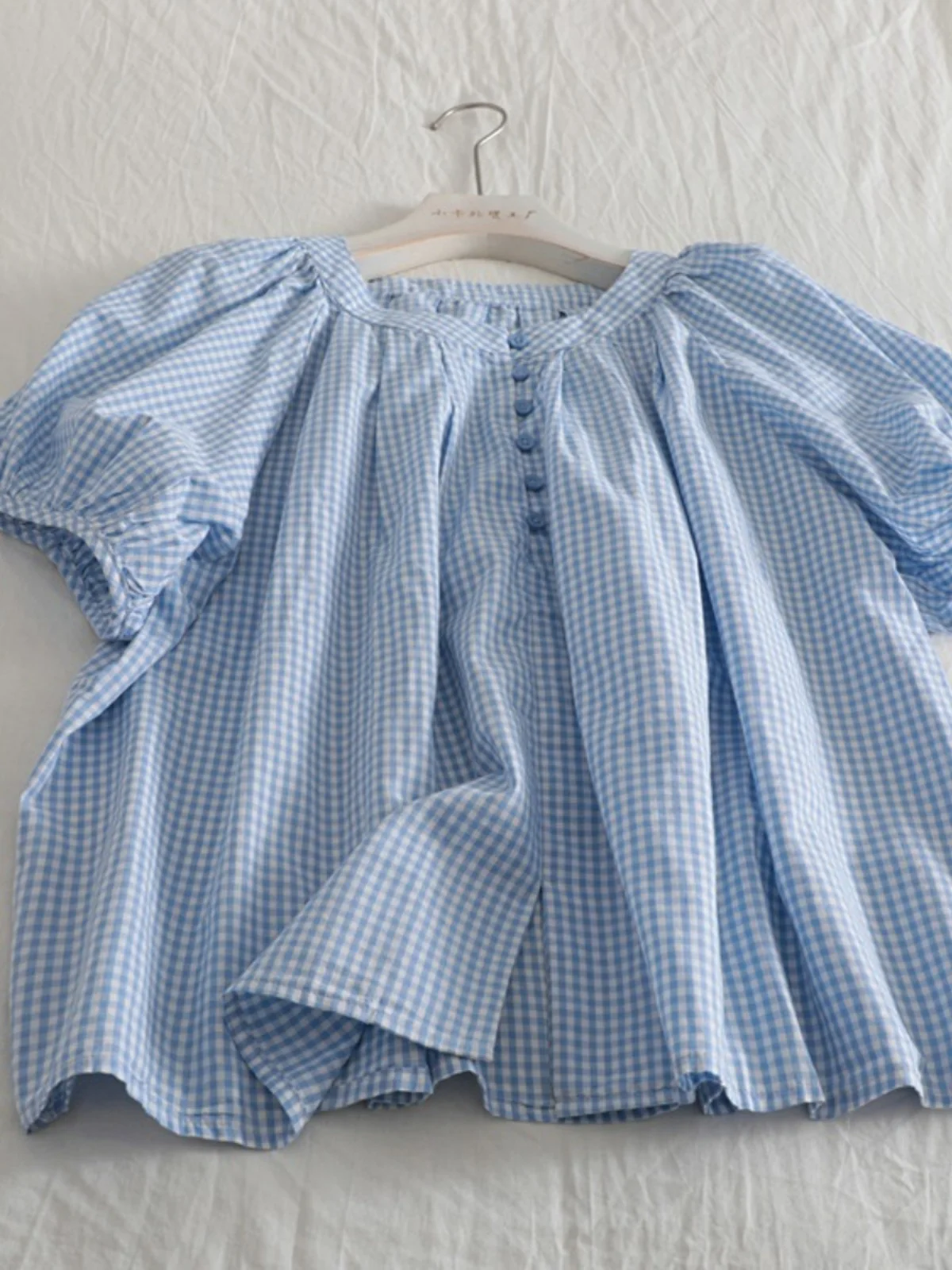 

Japanese Sle Bubble Sve Plaid irt Women Summer Design Loose round Ne Overhead Doll Top Button Regular Sve ort