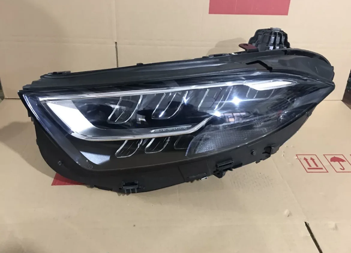 

A Pair Suitable For Mercedes-Benz CLS-class W257 Headlights 2018-2020 Headlight Semi-assembly