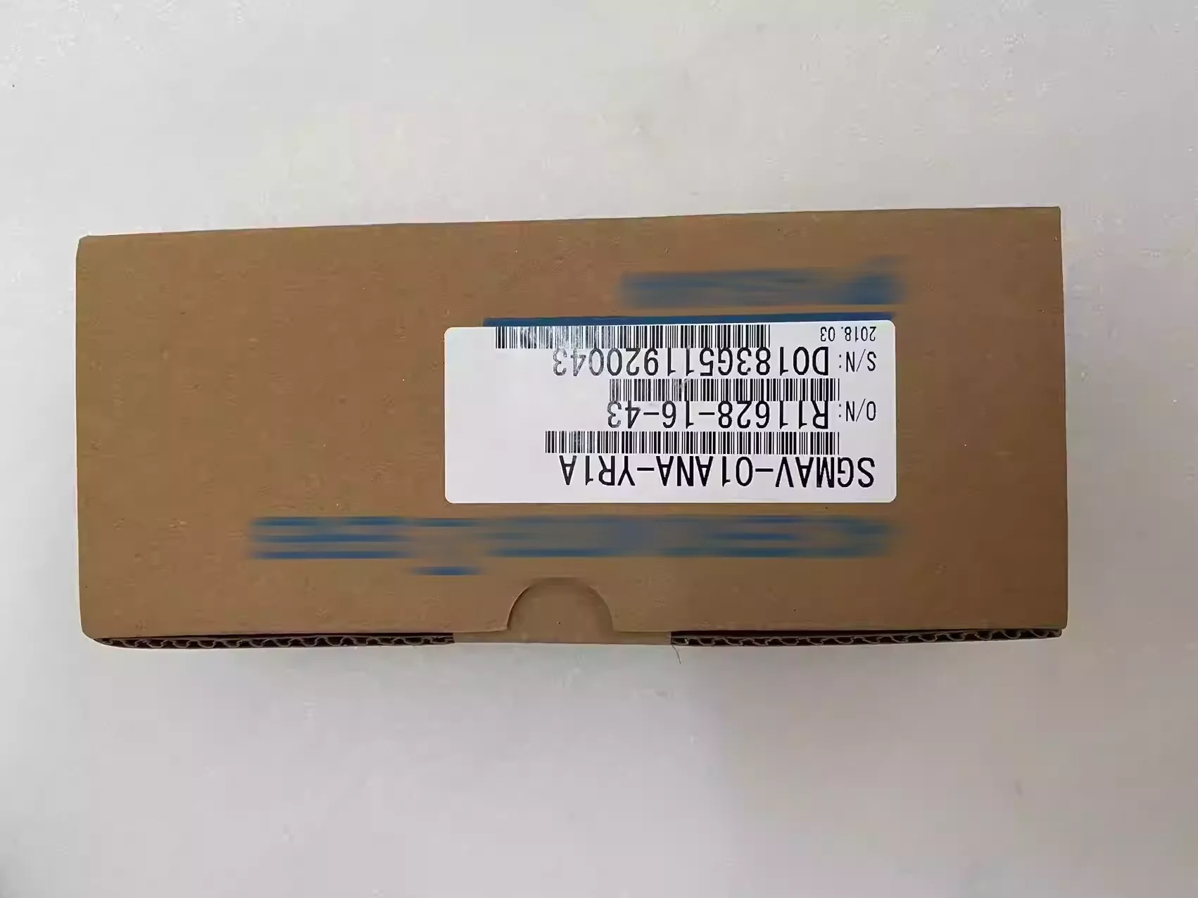 

Robot servo motor SGMAV-01ANA-YR1A