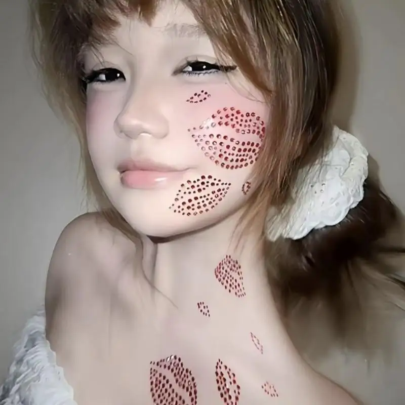1 Blatt Sexy Realistische Lippen-Körperschmuck-Aufkleber Kuss Rote Lippen Gesichts-Strass Valentinstag Edelstein Temporäre Tattoo-Aufkleber – Detail 6