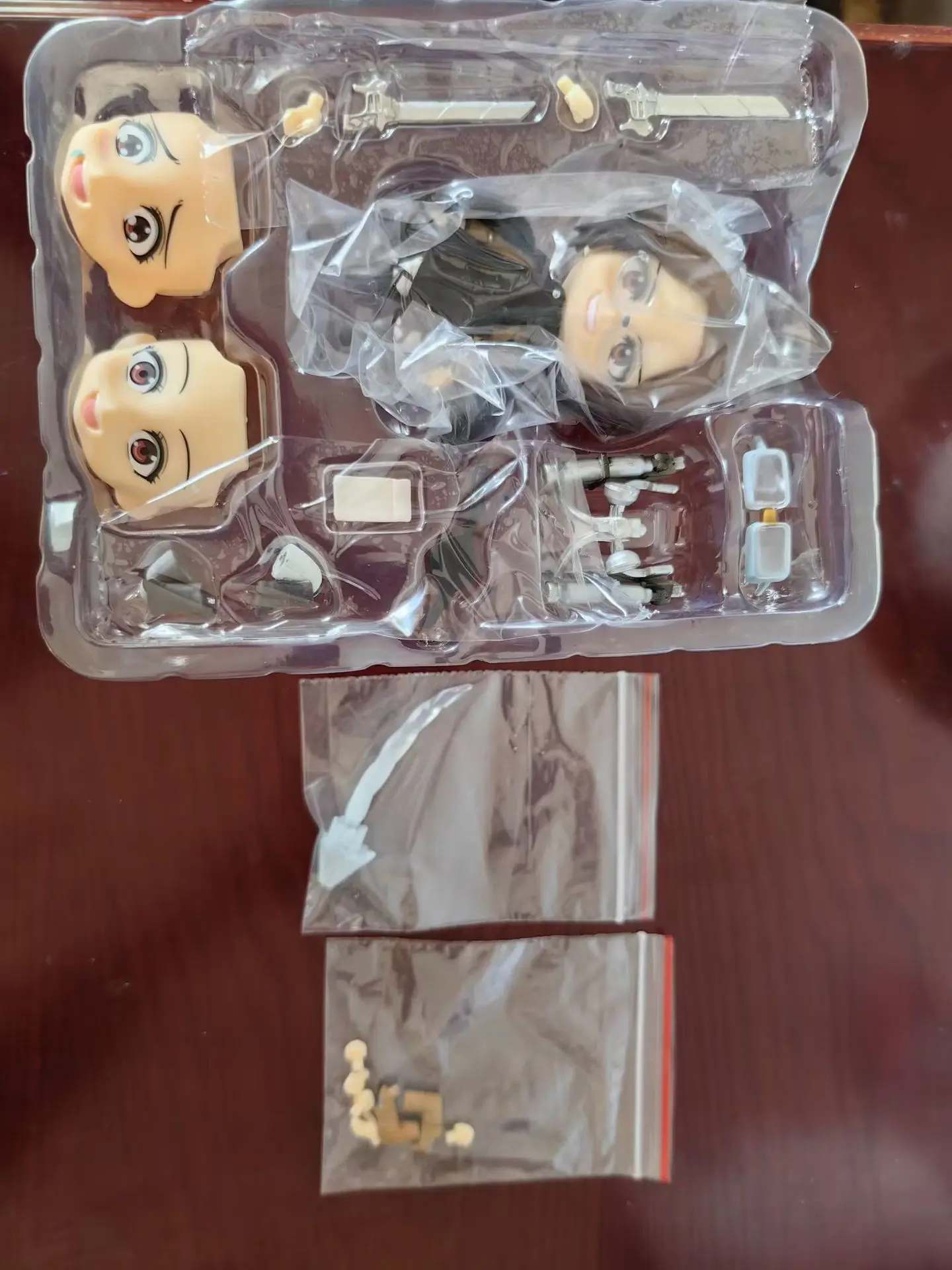 New 10CM Anime Attack on Titan Hange Zoe Q Version kawaii Joint replaceable Action Figures PVC Model Desk Decor Toy Gifts boxed