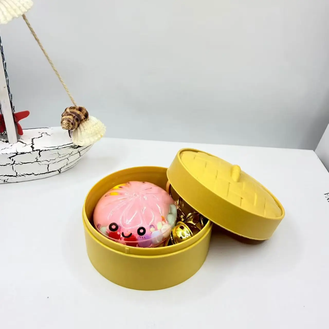 Bunter Ausdrucksstarker Plüschbrötchen-Schlüsselanhänger aus Acryl, niedlicher Cartoon-Dampfbrötchen-Anhänger mit Dampfgarer-Miniatur – Detail 8