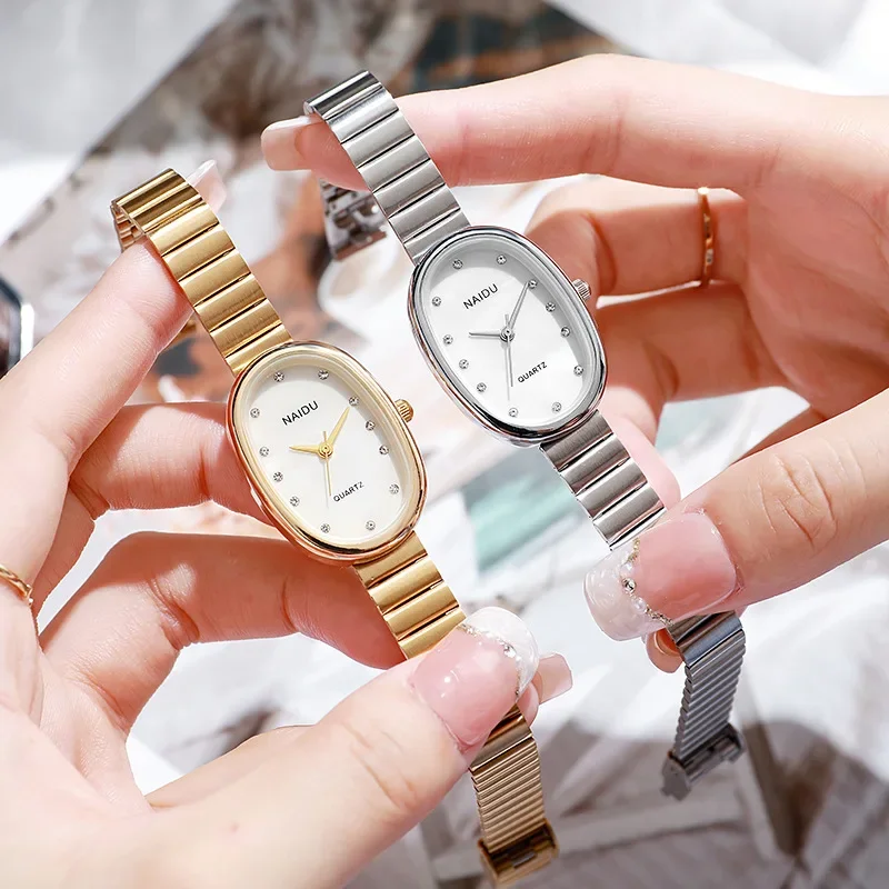 Verstellbares Edelstahlarmband Damenuhren Luxusgeschenk Golduhr für Frauen Modisches Ovales Zifferblatt mit Strasssteinen Quarz-Armbanduhr – Detail 1