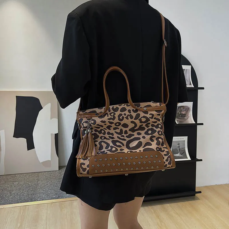 Ladies' Handbag 2026 Large Capacity Women'S High-End Commuting Bag Ladies' Crossbody Bags Retro Leopard Print Tote Bags