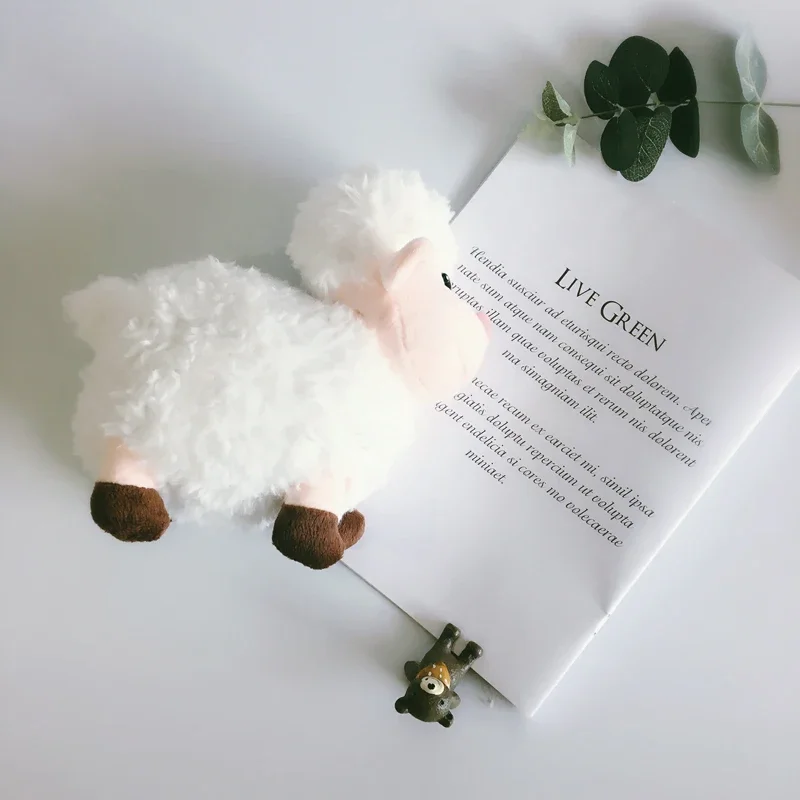 1 pièces Kawaii peluche mouton jouet en peluche dessin animé agneau mouton alpaga poupées doux dormir jouets cadeau d'anniversaire pour bébé enfant enfants