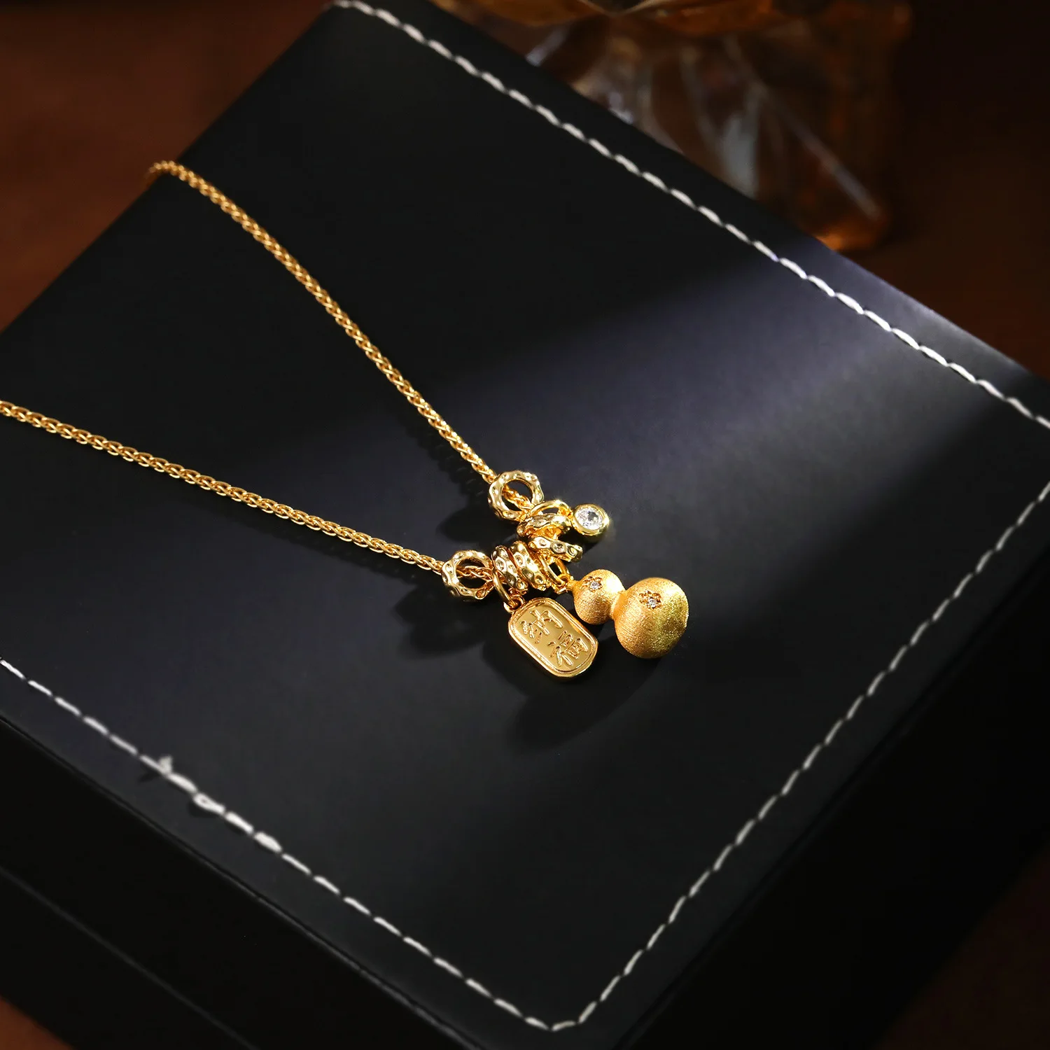 Ancient Gold Gourd Pendant Necklace New Chinese Style Calabash Charm Choker Lucky Protection Sweater Chain Jewelry