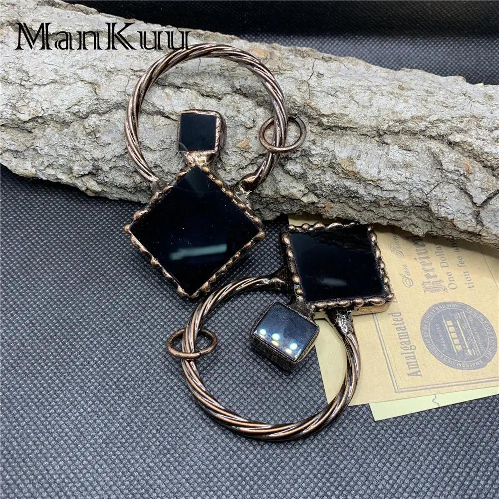 

Mankuu Vintage Antique Bronze Plating Square Shape Natural Black Agate Pattern Ring Curved Sides Pendants For Necklace Jewelry