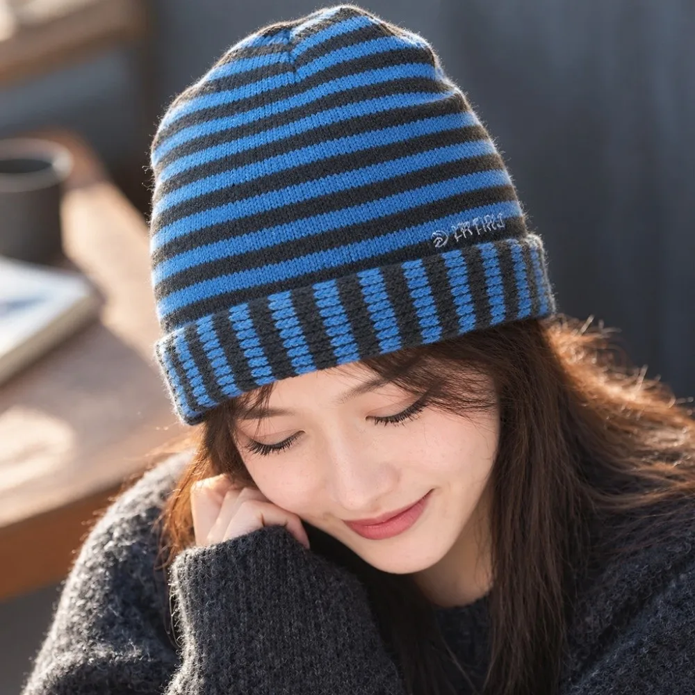 Fashionable Large Head Size Striped Knit Beanie Soft Warm Cold Proof Autumn Winter Skullcap Windproof Pull-On Cap Men Women