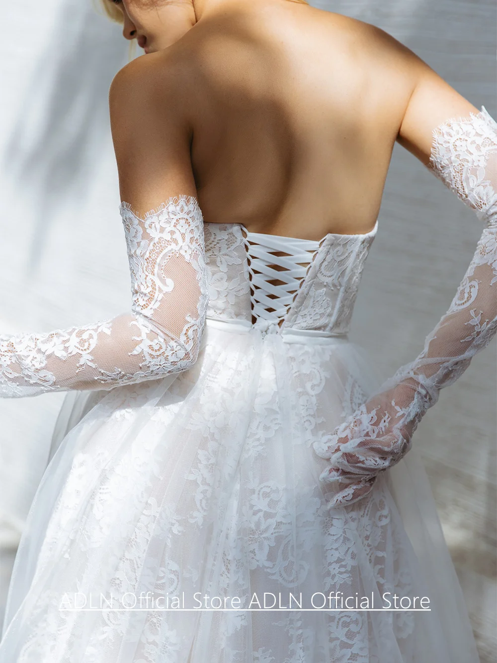 New Lace Wedding Dress for Bride Customized Scoop Neck Sweep Train A Line Woman Corset Bridal Gown Robe De Mariage No Gloves