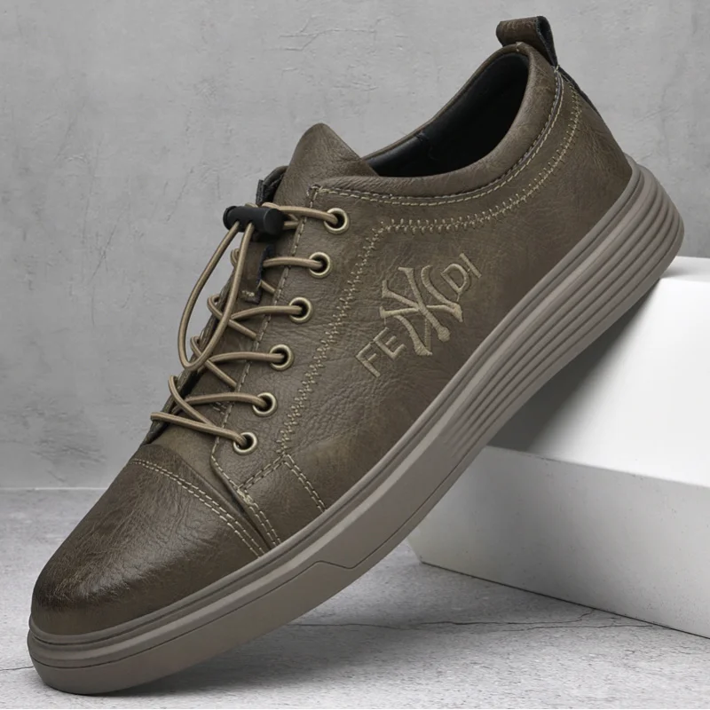 

2025 Men's New Autumn Leather Panel Sneakers - Breathable White Shoes for Casual & Sporty Wear