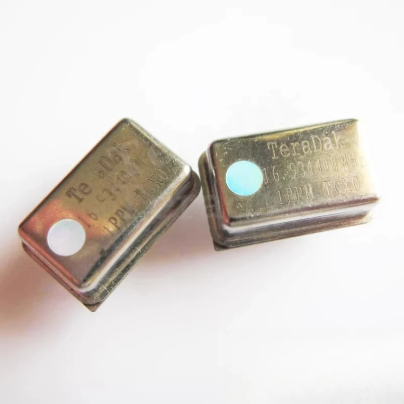 High Precision and Stability Temperature Compensated Crystal Oscillator TCXO-16.9344MHz, Room Temperature 1PPM 0.1PPM