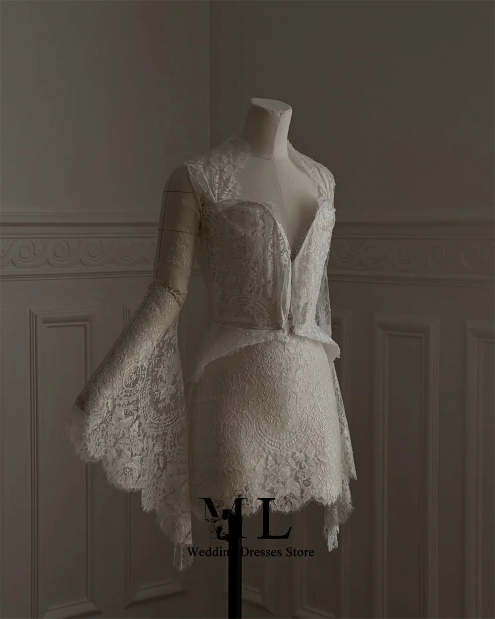 ML Romantic All-Over Lace Mini Dress with Long Flare Sleeves Deep V-neck Peplum Short Prom Evening Party Gowns Customized