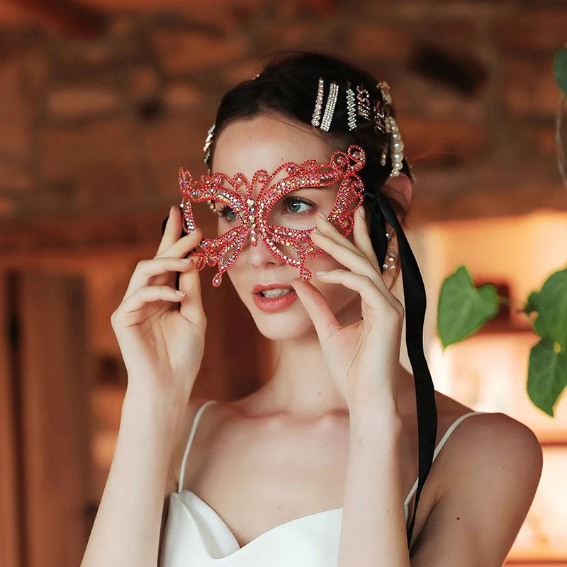 Butterfly Rhinestones Women Masquerade Masks Shiny Jewelry Accessories Elegant Stage Catwalk Carnival Cosplay Evening Prom Red