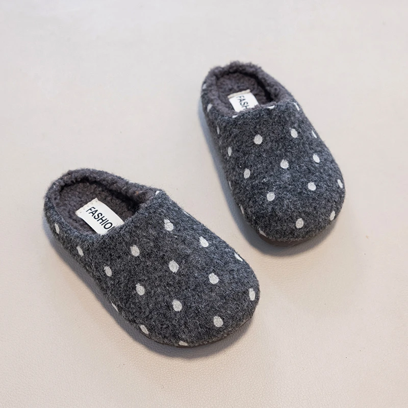 Little Girls Cozy Plush Slippers 2026 New Winter Toddler Warm-lined Flats Non-slip Trendy Comfort Outdoor Slippers Daily Wear