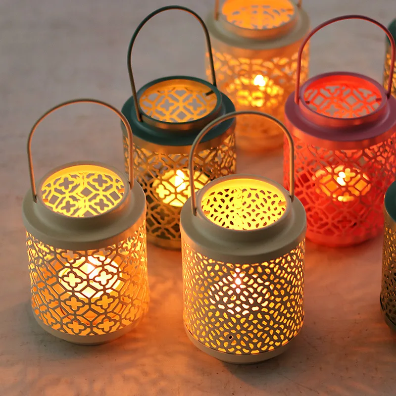Retro Iron Art Hollow Out Candle Holder Lantern Candle Cup Chinese Style Ornaments Wedding Party Festival Candlestick