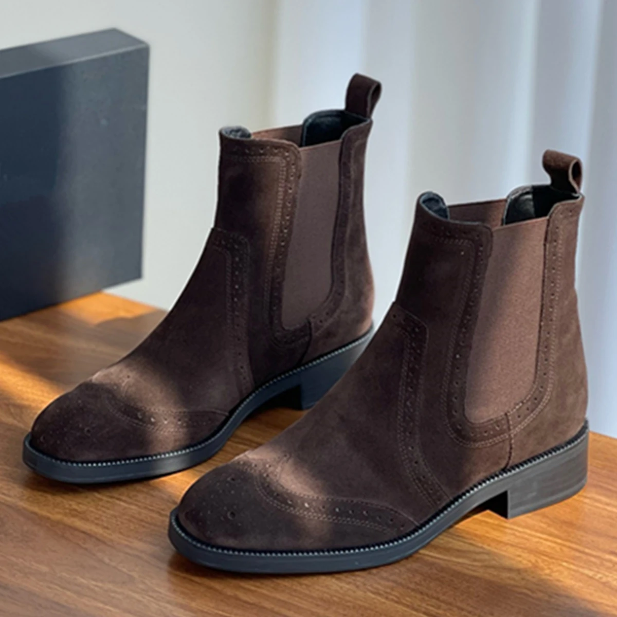 Jenny&Dave British Retro Blok Carved Cowhide Chelsea Boots Women Minimalist Women's Handmade Ankle Shoes For Winter