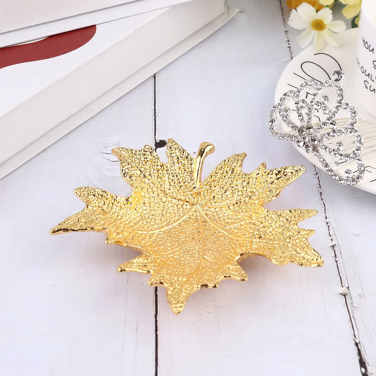 1Pcs Mini Jewelry Tray Ring Display Plate Maple Leaf Shape Trinket Storage Dish for Home Decor Gift Shape Tray Jewelry Plate