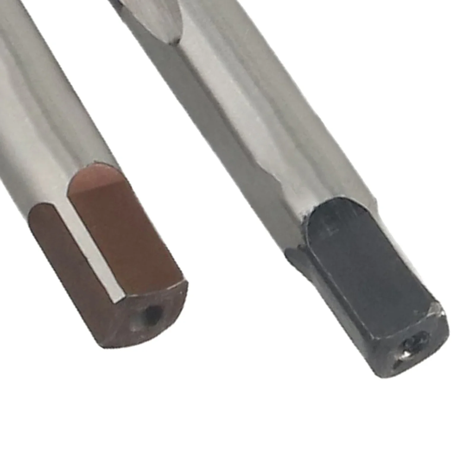 Прочность 2 шт. Brande НОВЫЕ метчики Металлообрабатывающие метчики Серебряная резьба Ручная резьба M10 X 1 мм Шаг M10mmx1 Шаг деталей