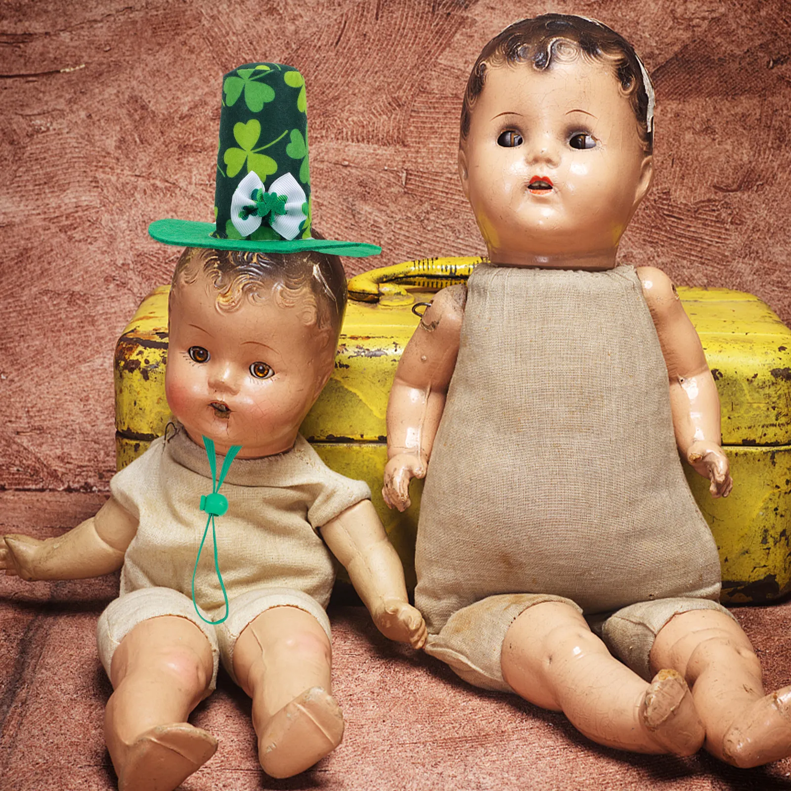 3Pcs Shamrock High Top Polyester Hats Unique Dressing Polyester Hat Accessories Funny Festival Mini Hats for St Paddy's Day