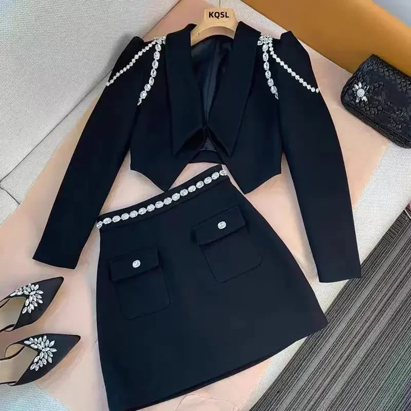 2025 ربيع الخريف أنيقة Ol سلسلة نسائية سترة قصيرة Harajuku الشرير سلاسل اقتصاص سترة عادية كم طويل سوبر معطف قصير