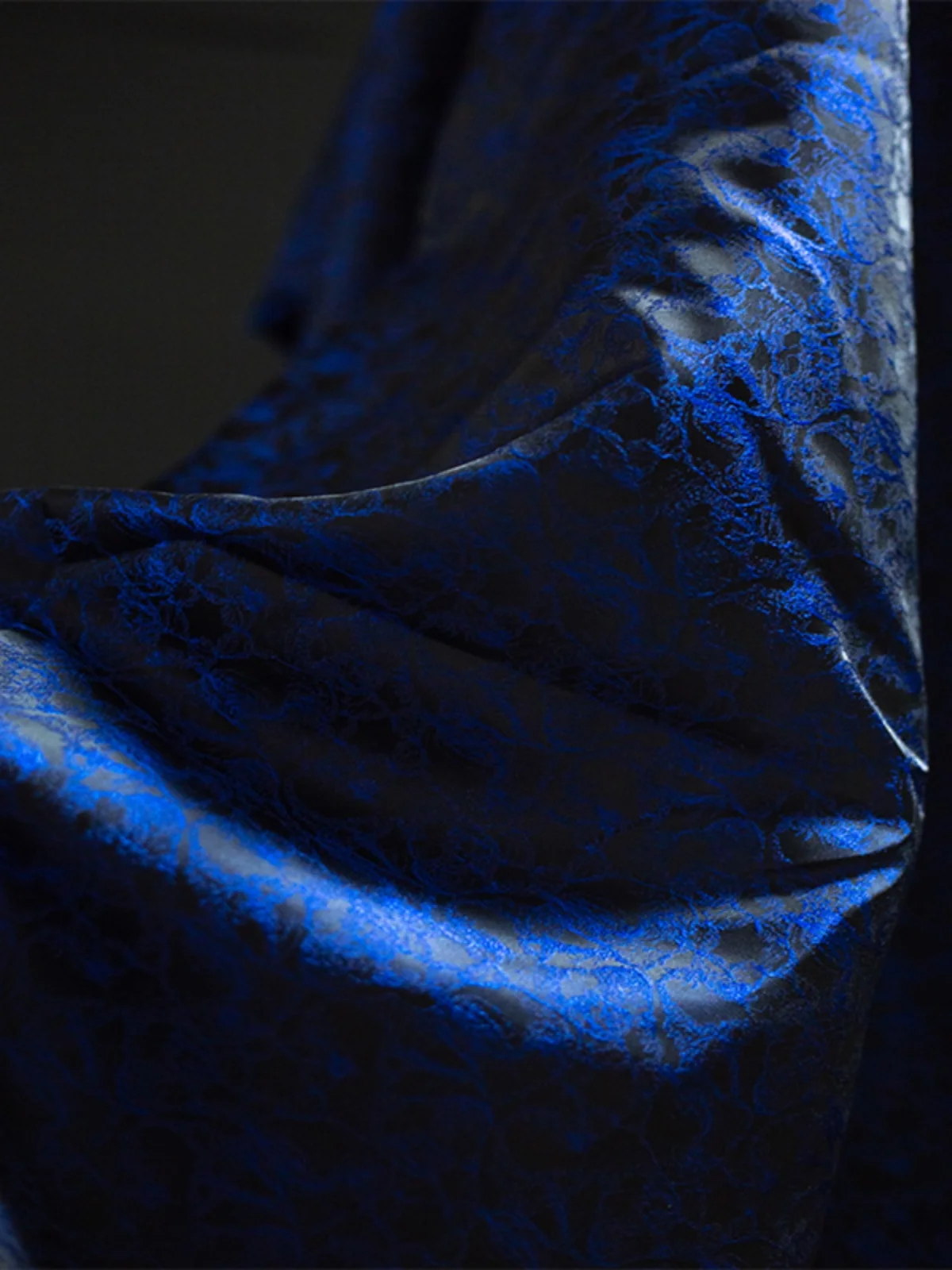 

Blue Wire Black Bottom Embossed Texture Jacquard Fabric Creative National Style Cheongsam Suit High-End Designer