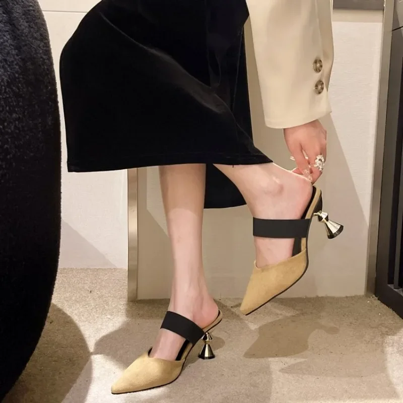 Size 35-46 Women Kitten Heels Mules Golden Rivet Pointed Toe Summer Sandals Fashion Beige Ladies Casual Med Heels Shoes