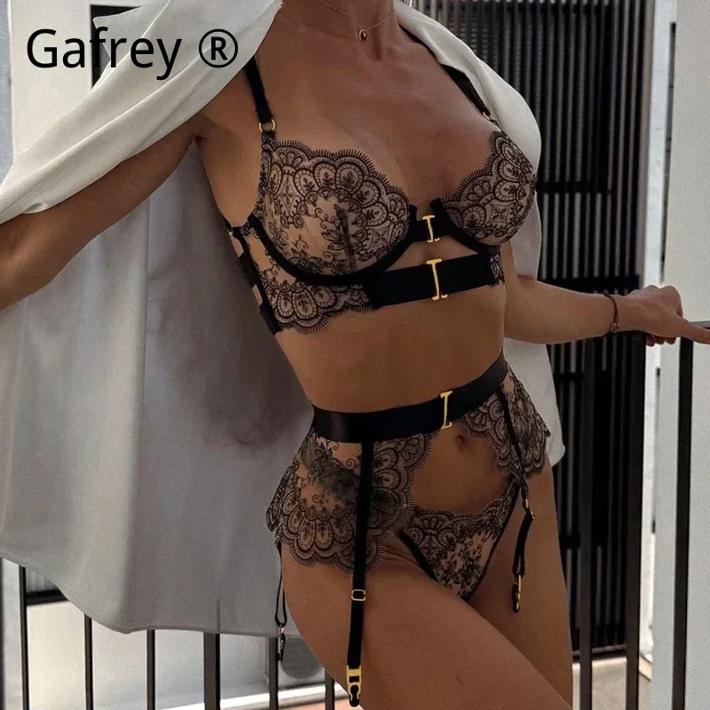 

Two-piece Women's Set G-string Transparent Underwear Lolita Romantic Lingeries Set Sexy Bra and Panties Sets Lingerie for Woman